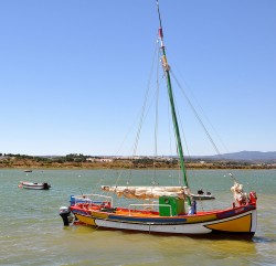 Ria de Alvor by joaoa @ flickr.com