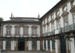 Braga - Palace and Museum Biscainhos by Snitrom @Wikimedia.org