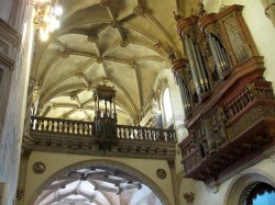 Coimbra - Santa Cruz Church by Fulviusbas-2 @Wikimedia.org